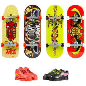 Hot Wheels Skateboard & Shoe Pack